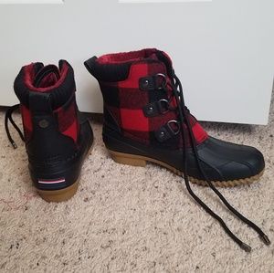 Tommy Hilfiger Duck Boots